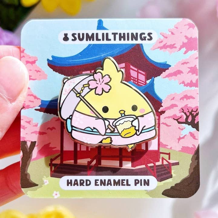 SumLilThings – wholesale Lapel pin/button – Enamel Pin - Chichi the Cockatiel with Mango Pomelo Drink0