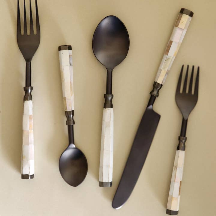Gibb & Daan – wholesale Bestickset – Pärlemor Inlay bestick Set - Svart bestick Set med 5