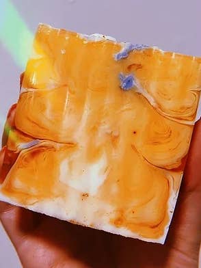 Haldi Doodh. x Mango Lassi voor wholesale door Et Toi Soap