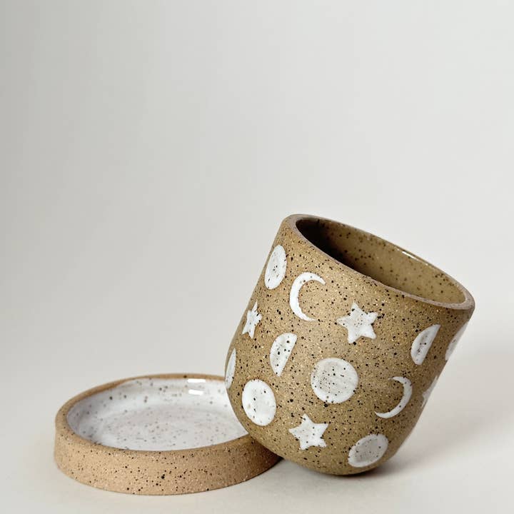 Annie’s Potteries - Venta al por mayor Macetas - Maceta Celestial con Plato de Drenaje1