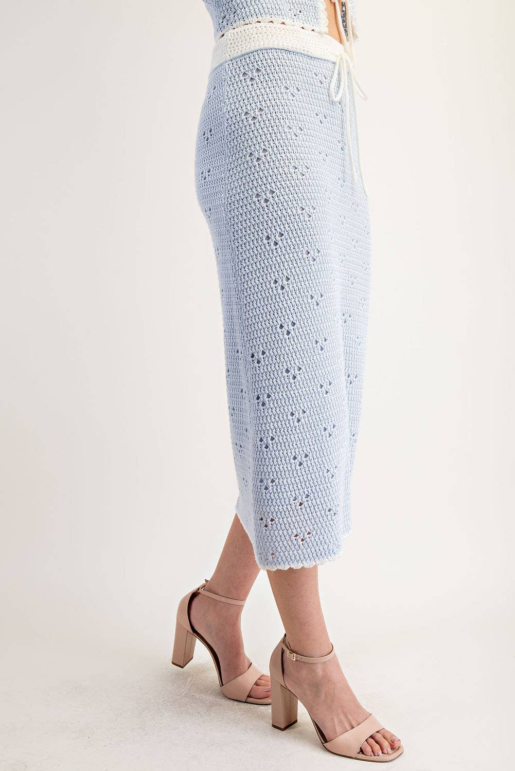 Edit by Nine – Großhandel Rock – Damen – Ts6256 Midirock mit Kontrast und Lochmuster4