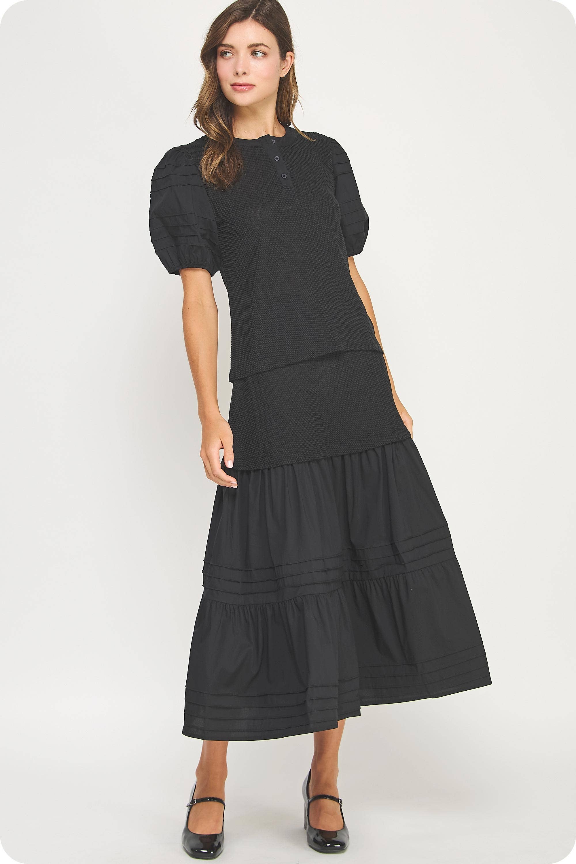 Strut & Bolt – wholesale Kjol - Dam – Pintuck-mixad midi-kjol i olika material14