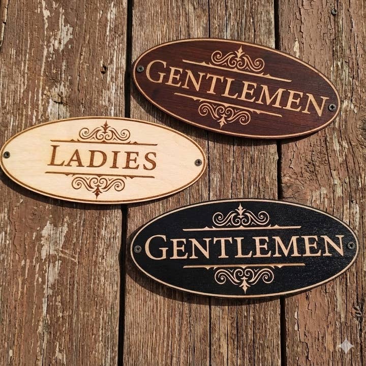 Skyltset för dam- och herrtoalett i trä 200 x 90 mm för wholesale av MCS