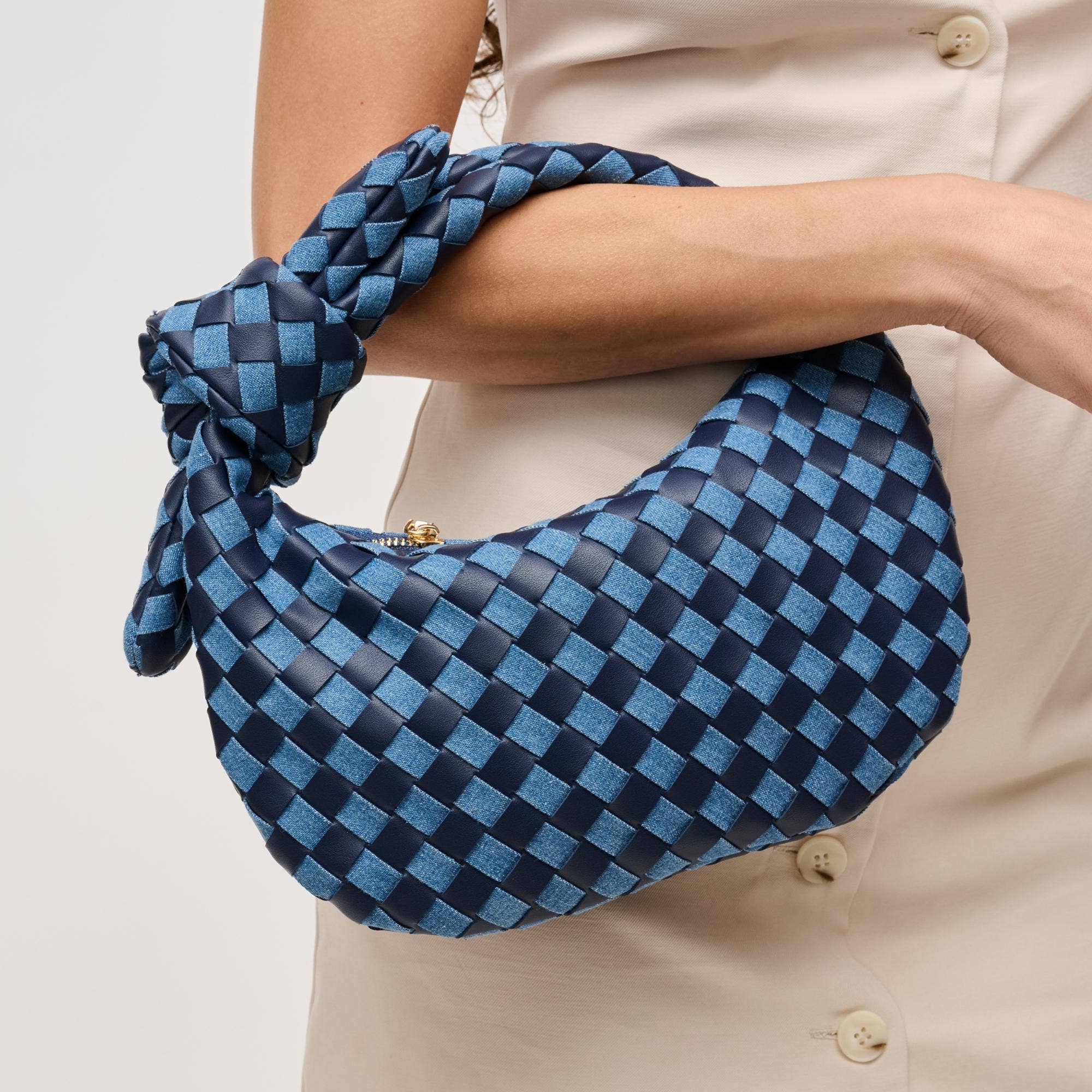 Urban Expressions - Wholesale Clutch Bag - Women's - Lizbeth Woven Knot Clutch16