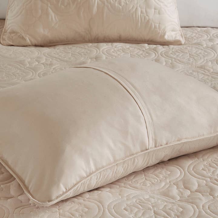 Olliix - Wholesale Bedding Set - Quilted Medallion Oversized 3-Piece Bedspread Set, Khaki5