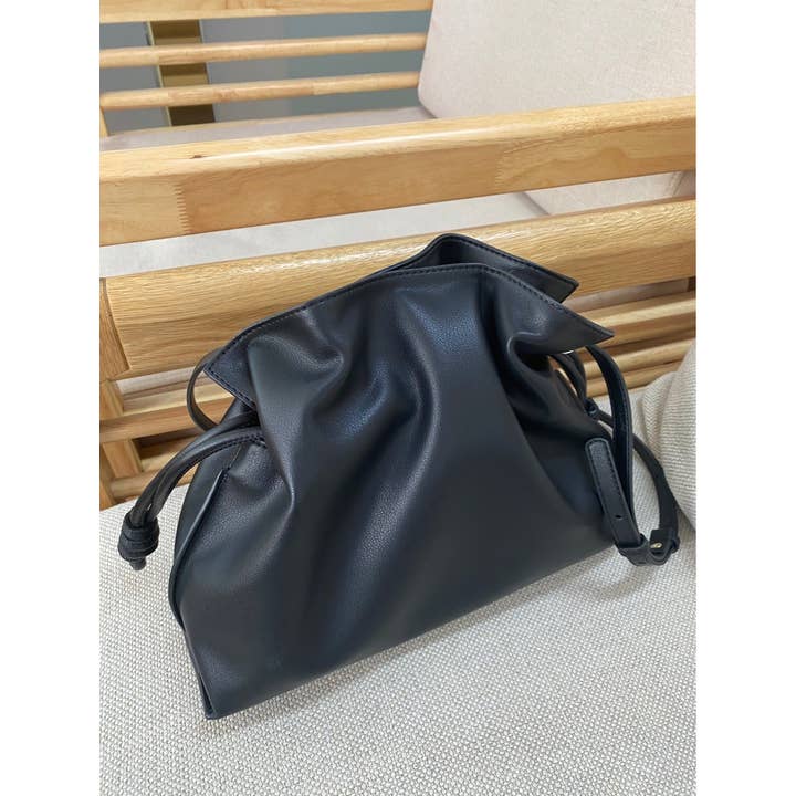 Sook Stainable - Wholesale Shoulder Bag - Women's - Genuine Leather Drawstring Pouch Shoulder Bag2