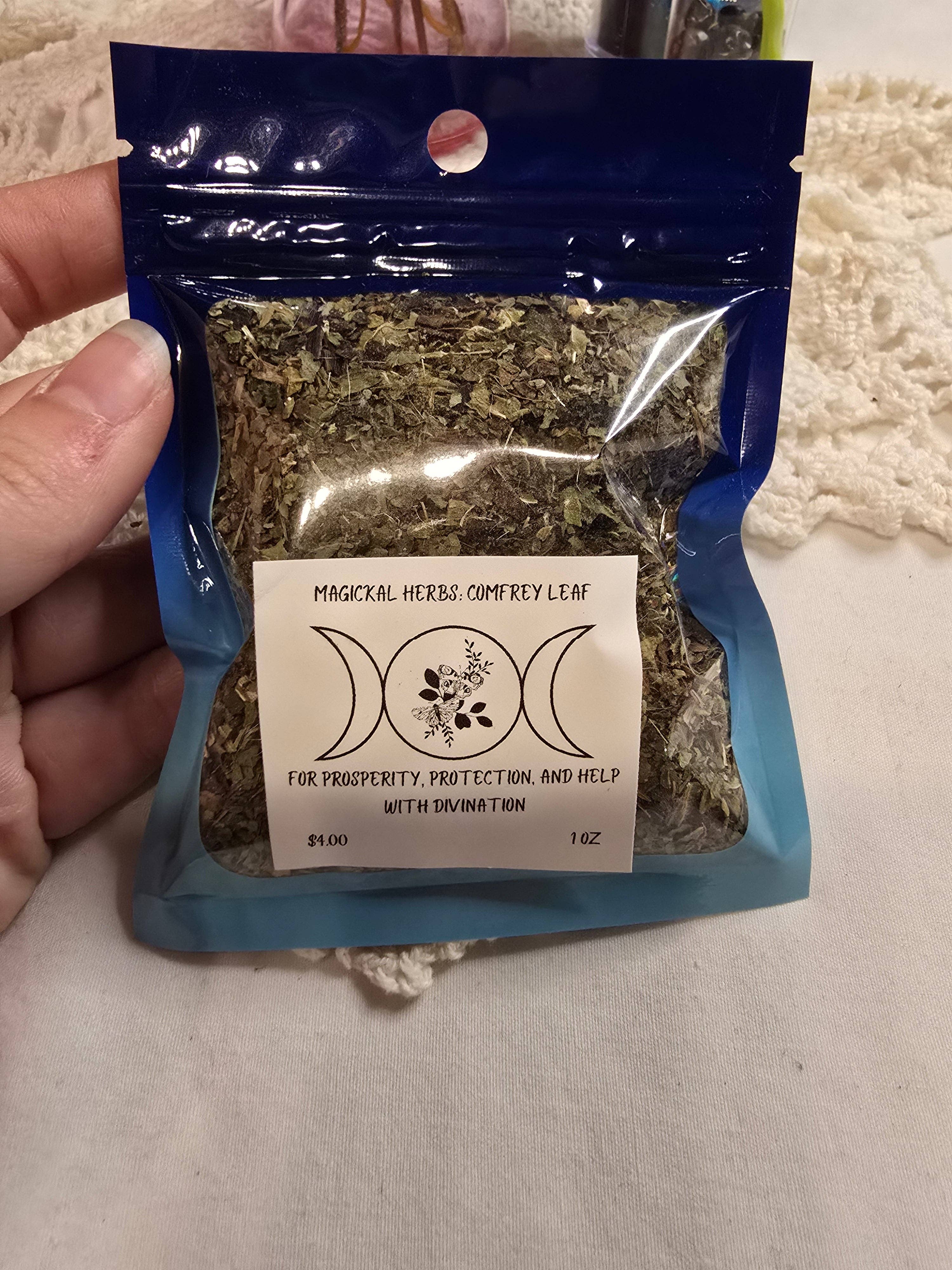 Chaotic Crystal Chick Co. - Wholesale Herbs - Comfrey Leaf0