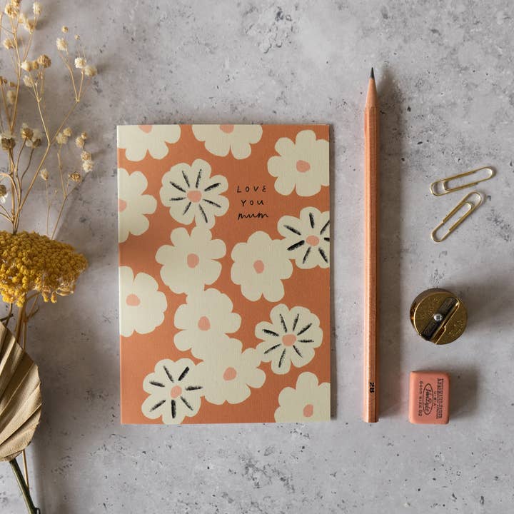 'Love You Mum' Bloemige Moederdagkaart voor wholesale door Rosie Caitlin