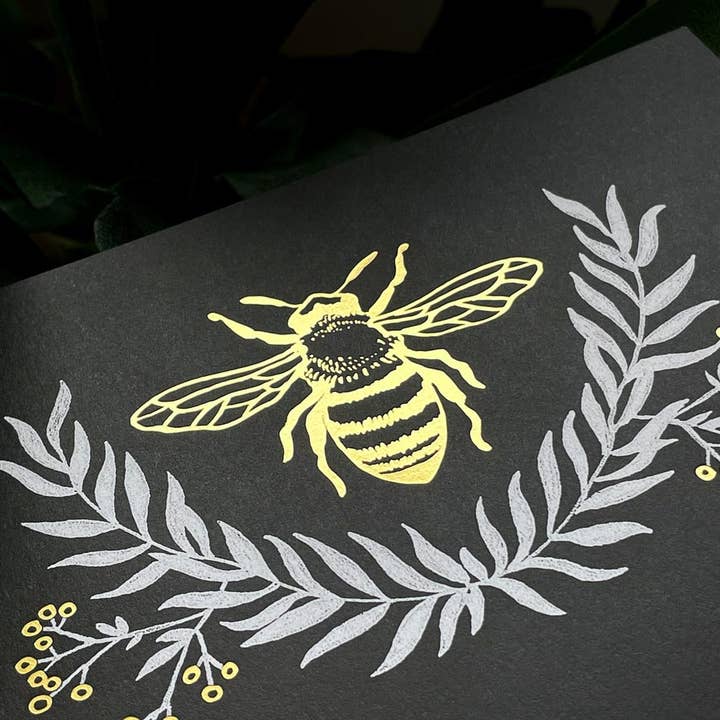 Wildship Studio - Vente Affiche d'art - Impression d'art d'abeille (avec feuille d'or)