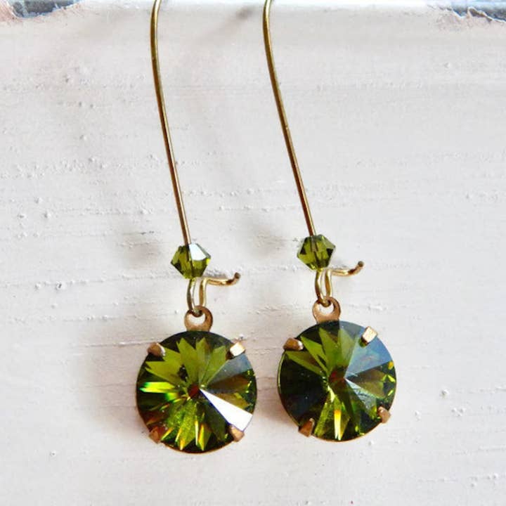 Brincos cristal verde olivine por atacado de The green antique trunk