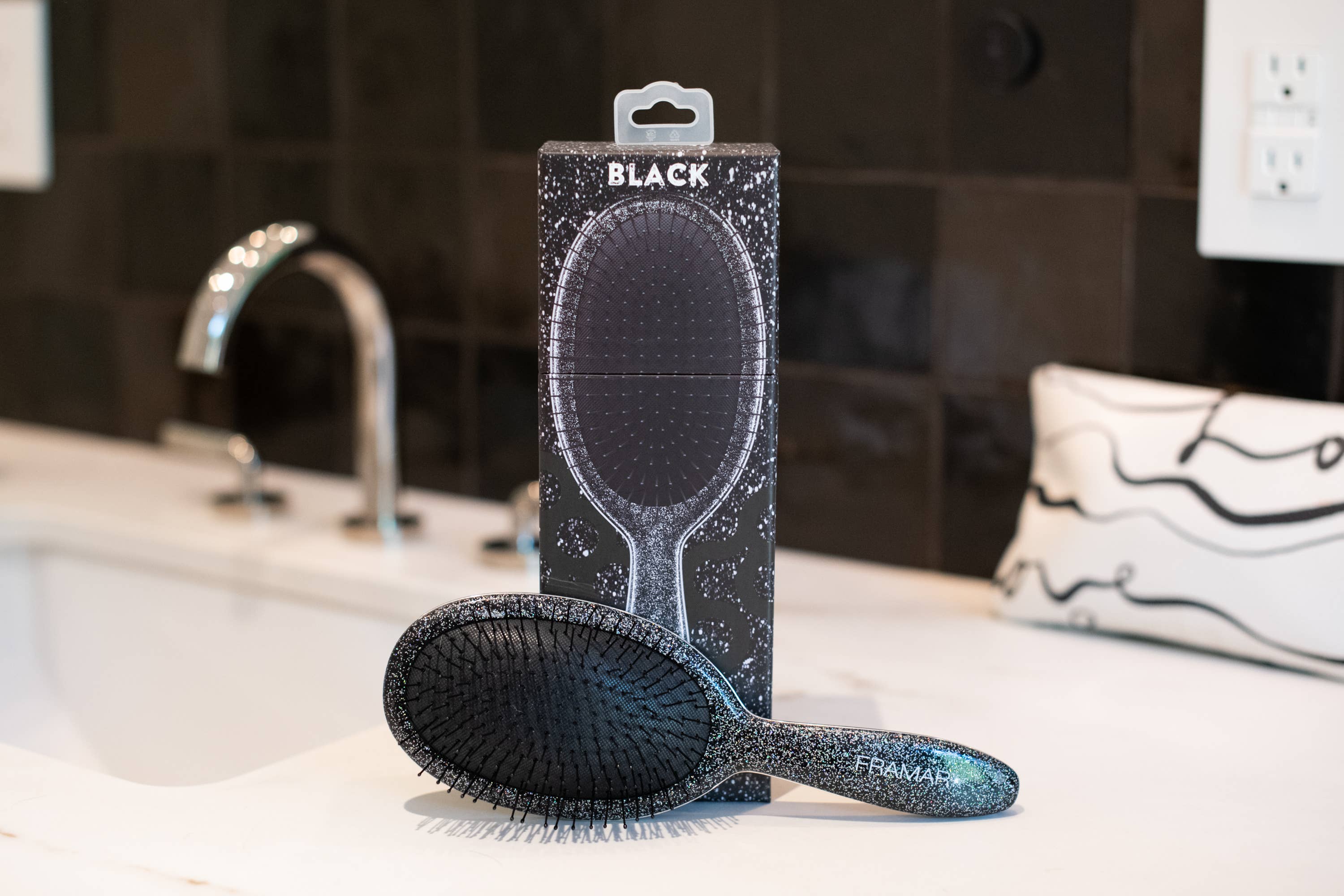 Framar Hair Brushes & Hair Accessories - Wholesale Hair Brush/Comb - FRAMAR Detangling Brush, Wet Hair Brush Detangler - Glitter7