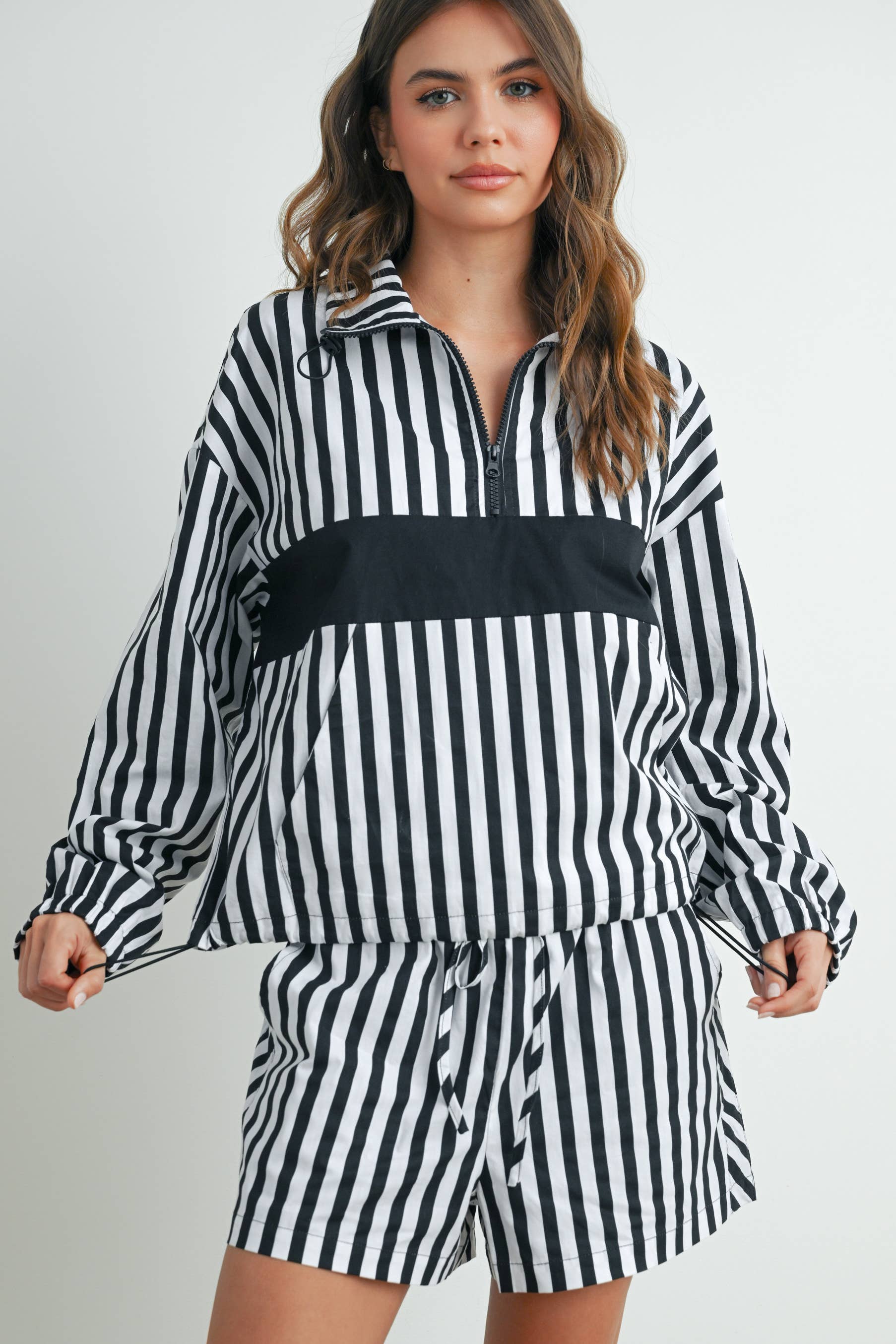 BUTTERMELON - Wholesale Sweatshirt - Women's - Drawstring Turtleneck Jacket - BMT753314