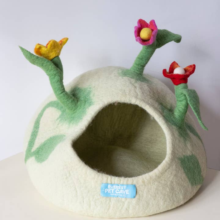 Cat Cave Flower Den, 100% Wool, Felted, Handmade, Green for wholesale by Everest Pet Supply & Gifts