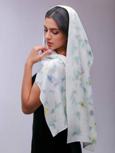 Autumn bloom- Foulard
Ecoprint - Handmade fabric for wholesale by Shirin Persia