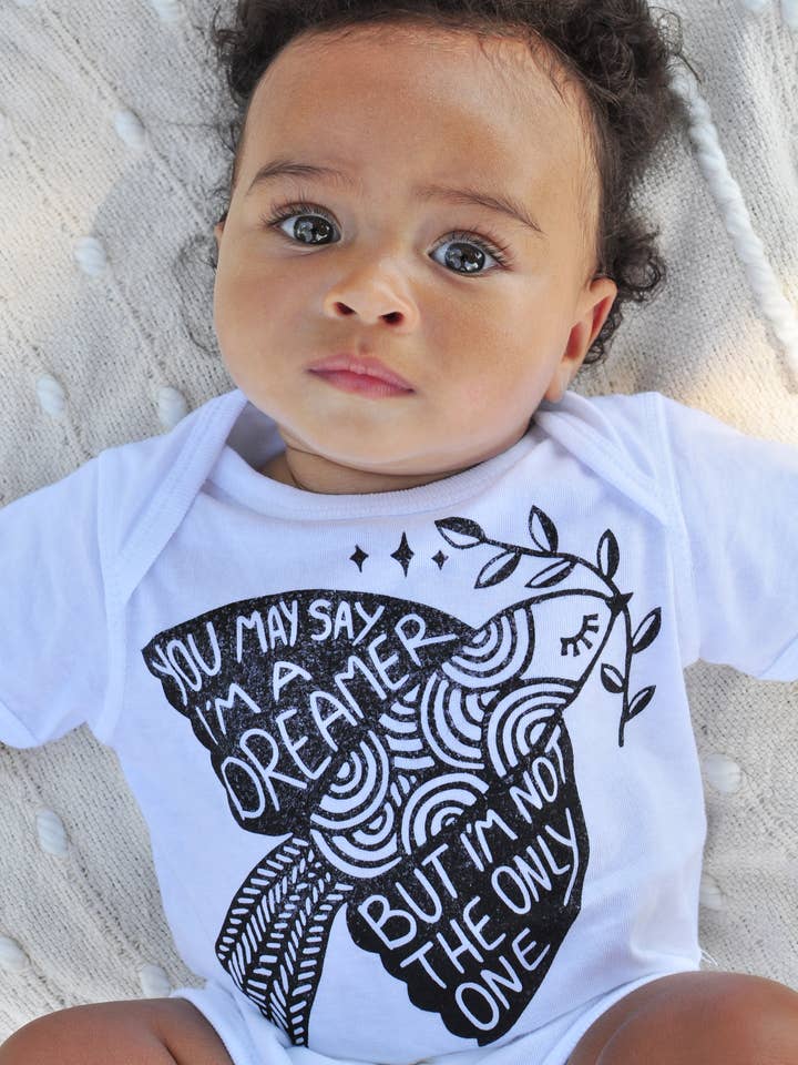 Body bébé Peace Dove, Tenue bébé hippie pour la vente par Hippie Baby Co