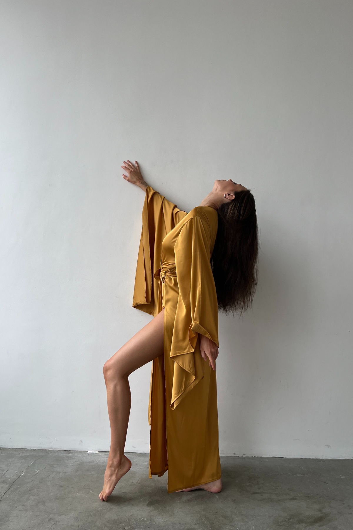 Angie's Showroom - Wholesale Robe - Women's - Elissa Split Side Kimono Robe1