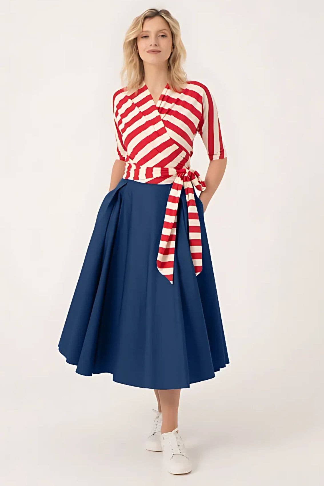 Marianna Déri GmbH - Wholesale Skirt - Women's - Navy blue pleated cotton satin skirt1