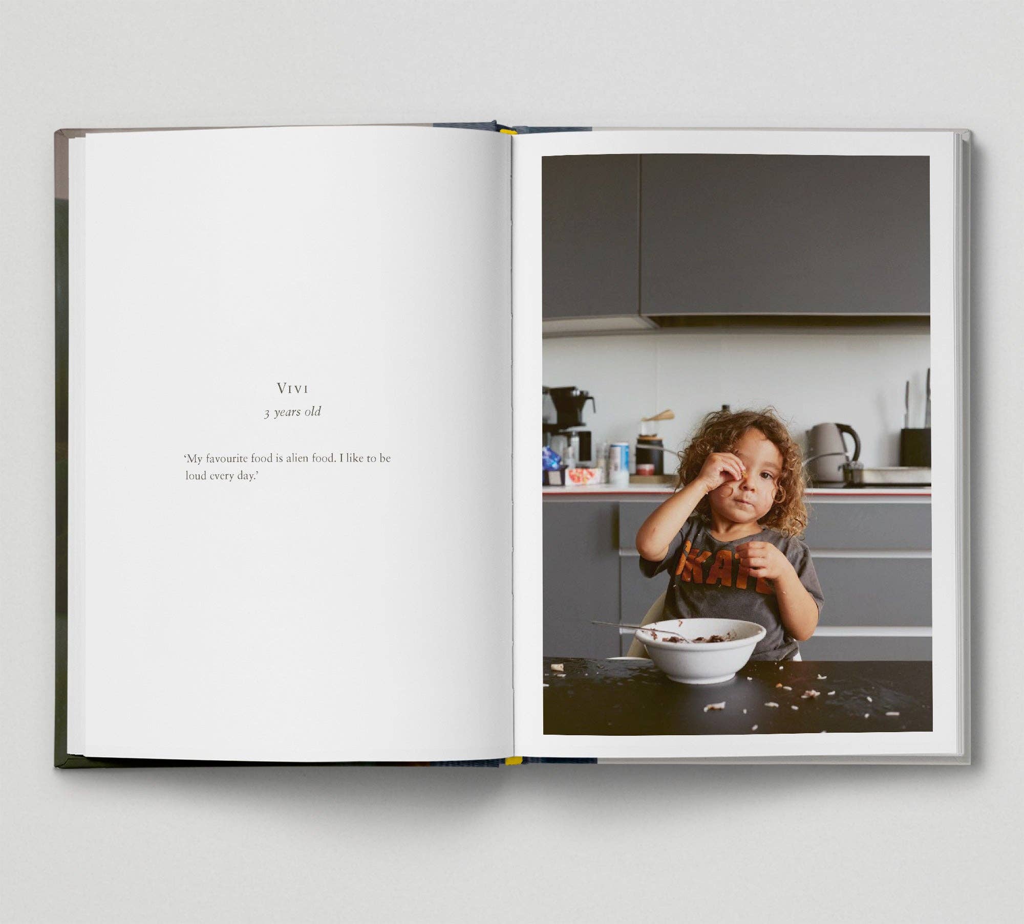 Hoxton Mini Press - Wholesale Kunst en amusement - Honderd Jaar (Boek 16: Oost-Londen Fotoverhalen)1