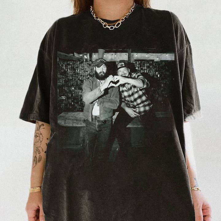 TheKingShirt - Wholesale Screen Printed T-Shirt - Women's - I Had Some Help Posty Wallen Comfort Shirt - Country Tee1