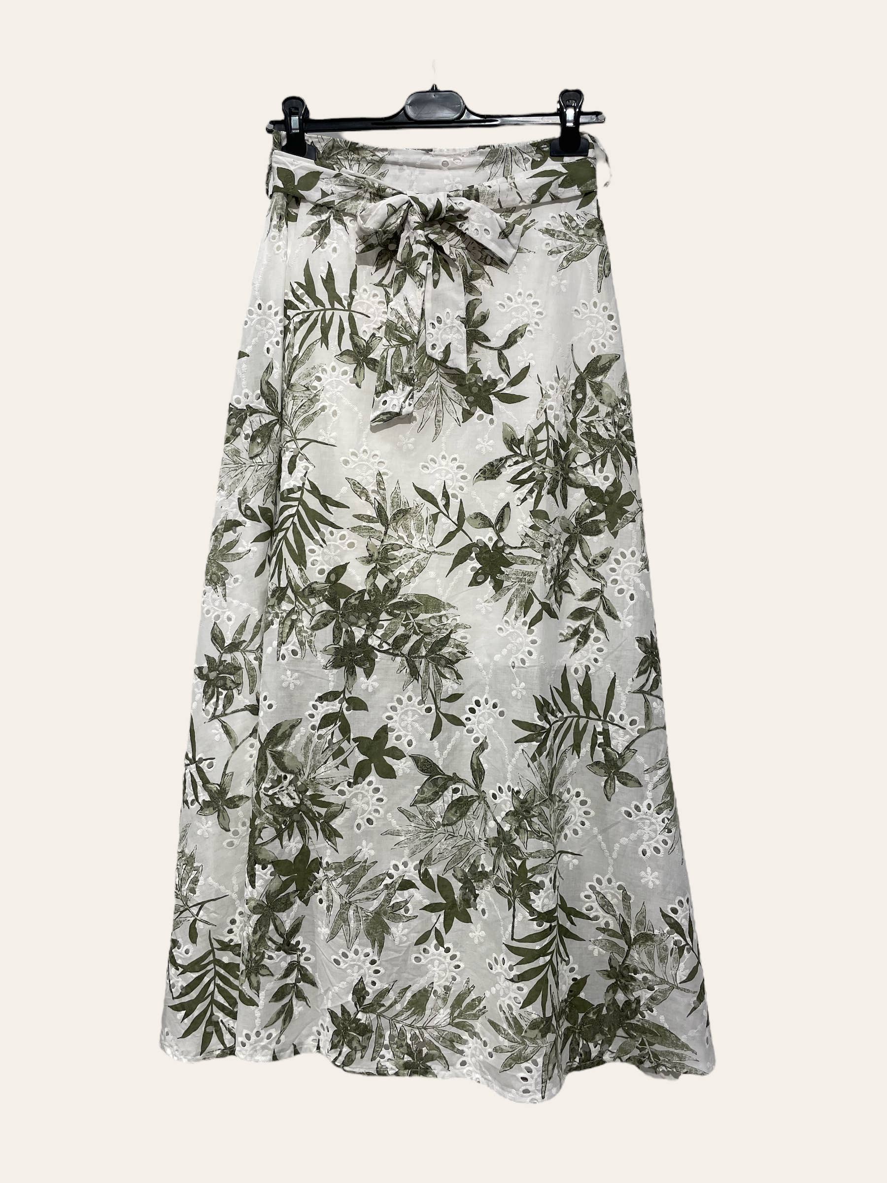 Nota bene - Wholesale Skirt - Women's - Long printed skirt with eyelet embroidery3