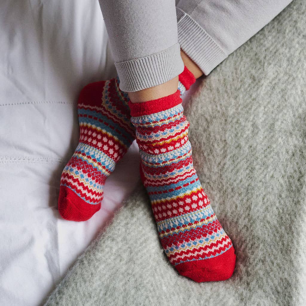 Forever England / Millie Mae – wholesale Socks – Women's – Brooke Fairisle Cabin Socks - Red1
