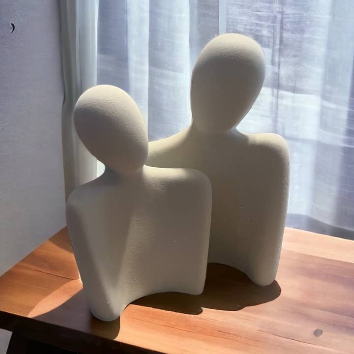 Couples Ceramic Statue Set of 2 for wholesale by Interiors and Art