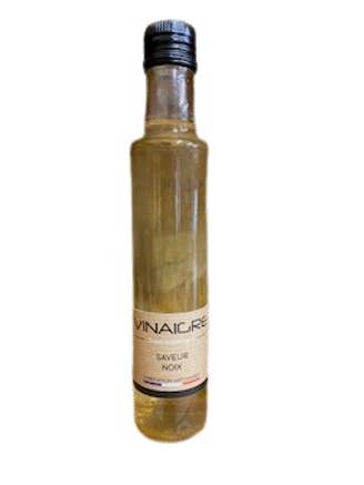 Walnut White Wine Vinegar for wholesale by LA MOUTARDERIE CONFISERIE DE NOUVELLE AQUITAINE