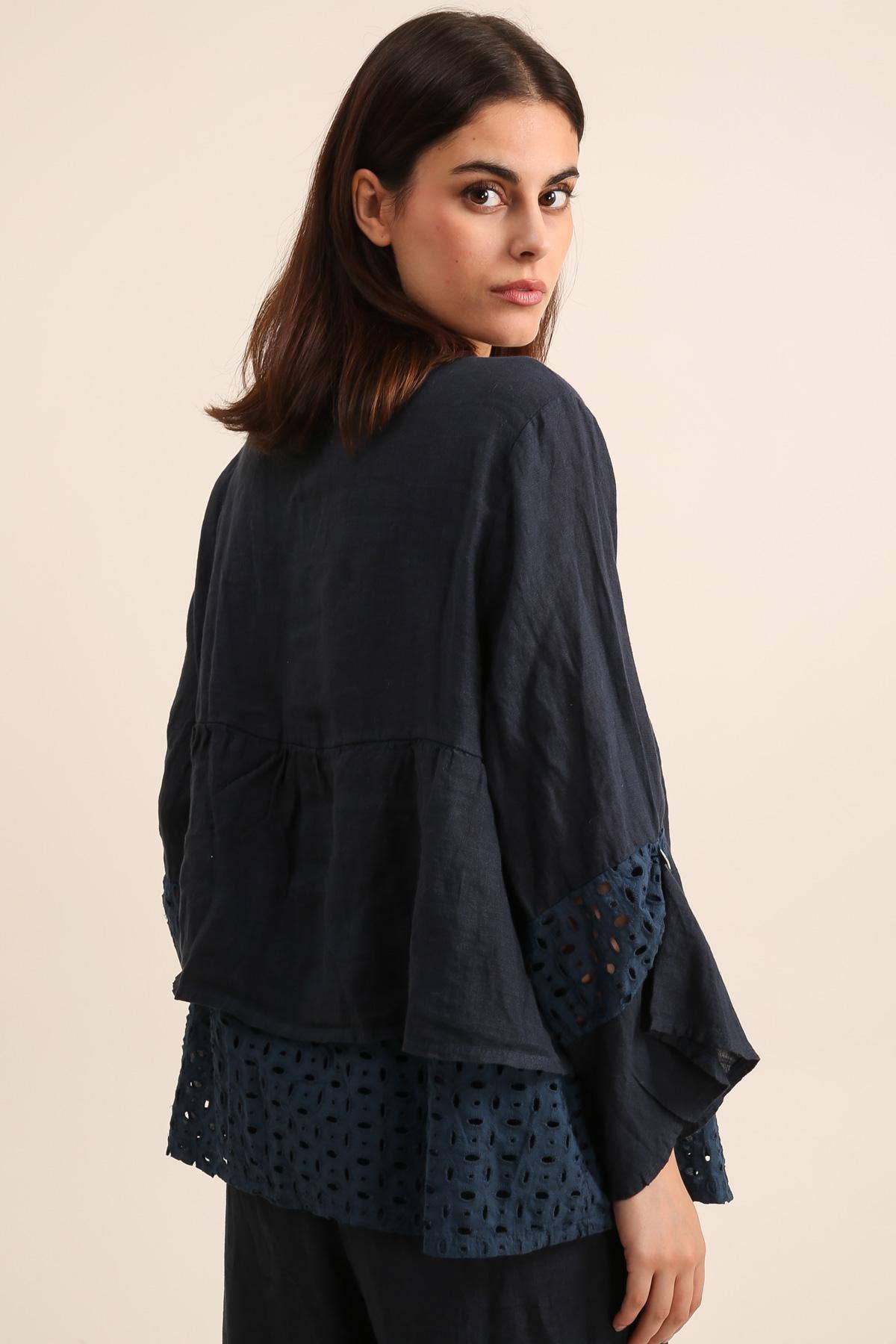 LÉA & LUC – Großhandel Hemd mit Button-down-Kragen – Damen – Hemd aus 100% Leinen REF. 1198625