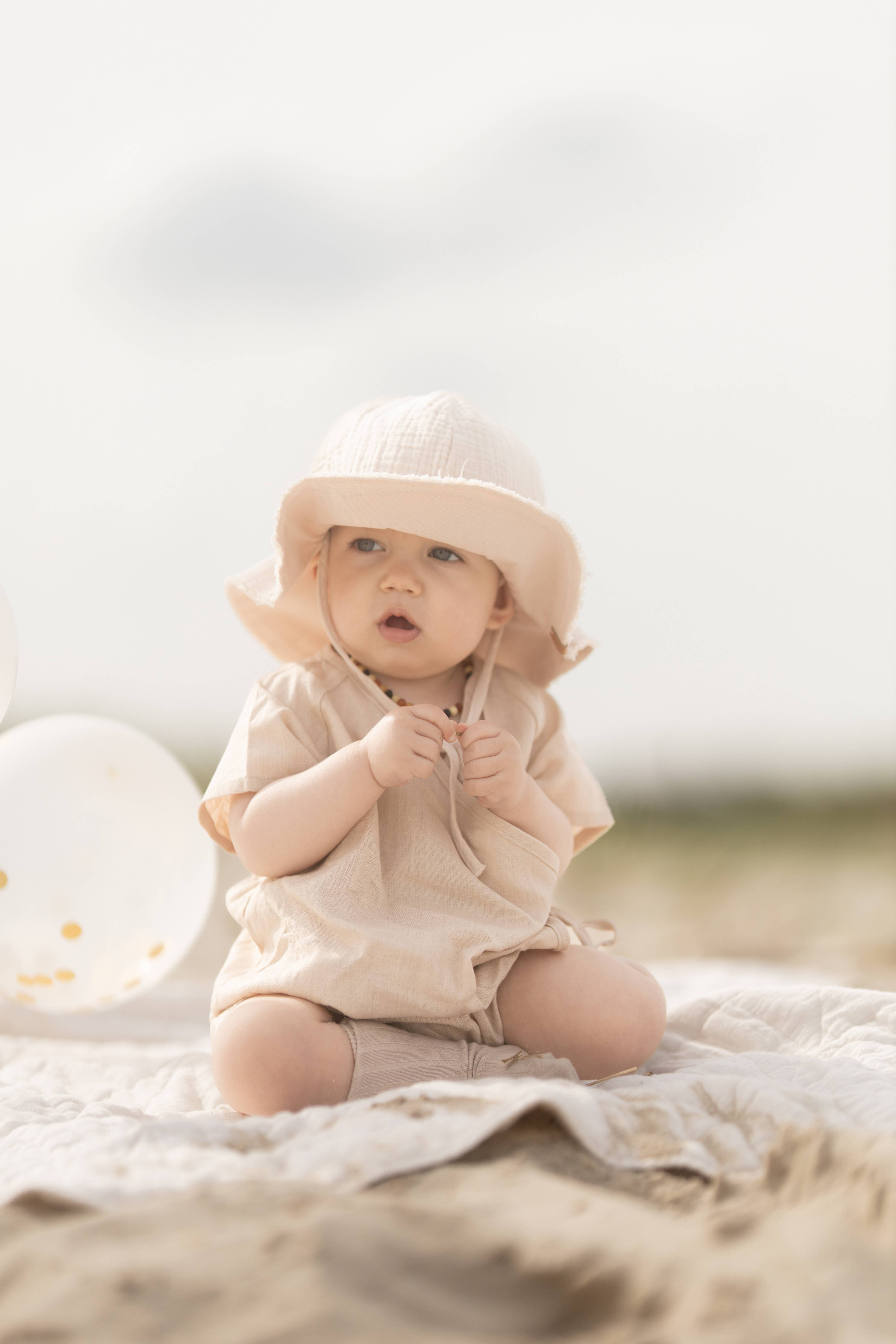 Annie & Charles - Wholesale Bodysuit (Non-Footed) - Baby - Annie & Charles® organic linen summer suit2