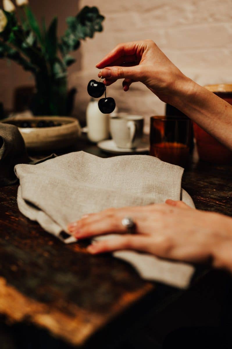 Old Green – wholesale Dinner & cloth napkin – Natural Linen Napkins1