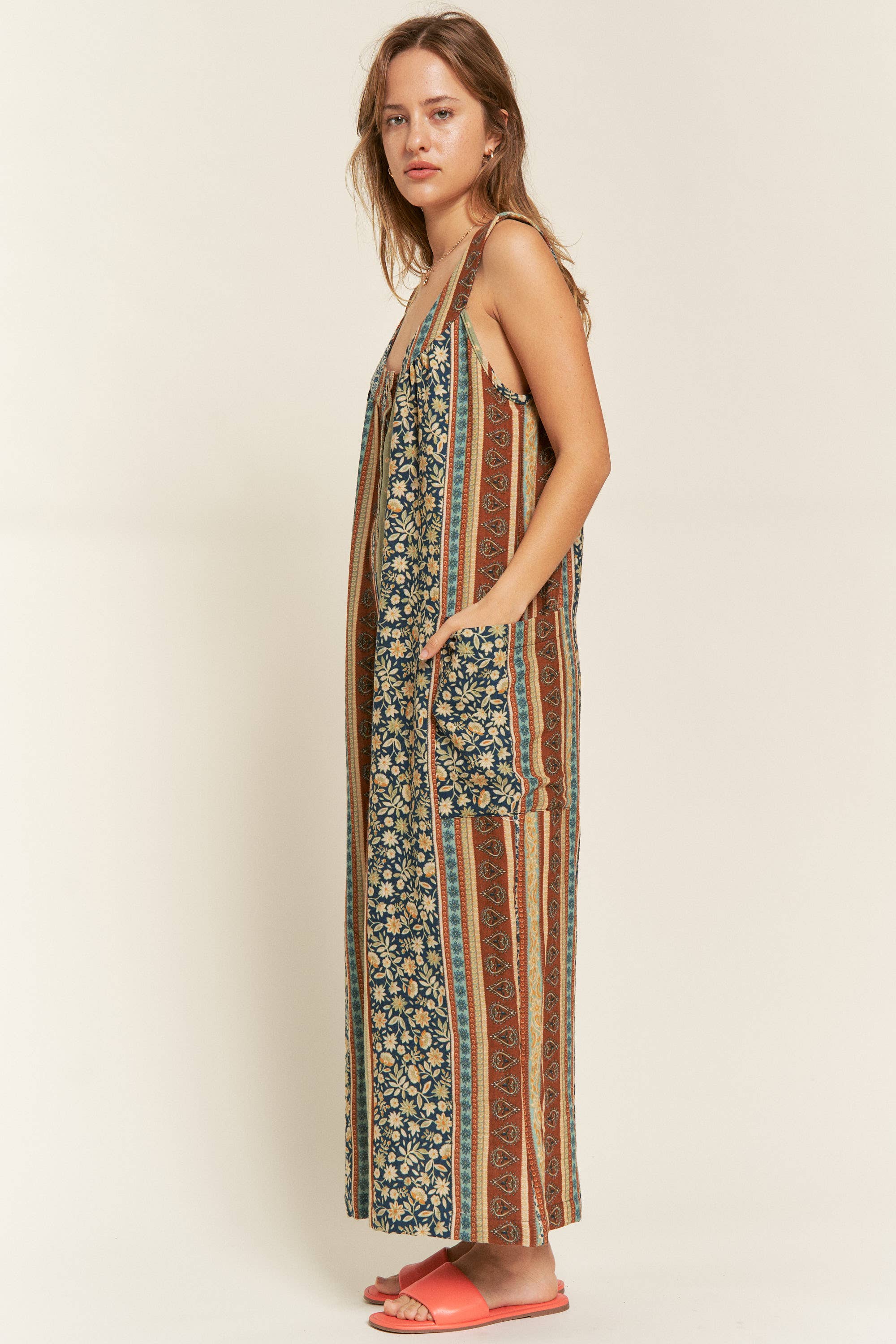 JADE BY JANE – Engroshandel Jumpsuit - Dame – ÆRMELØS FARVEBLOK BLOMSTERPRINT JUMPSUIT MED LIGE BEN11