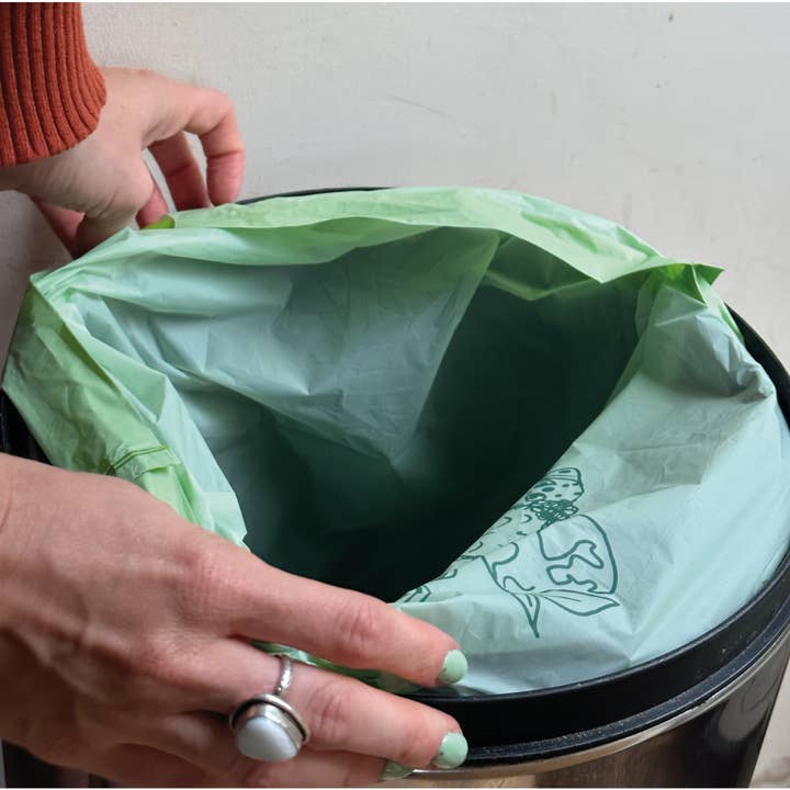 Eco Green Living - Wholesale Trashcan/Trash Bin - Compostable Drawstring Bin Bags | 40 Litre (25 bags)7