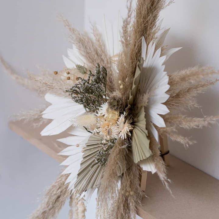 Botanique & Vieilles Dentelles - Wholesale Dried/pressed flowers - Juju hat in dried flowers2