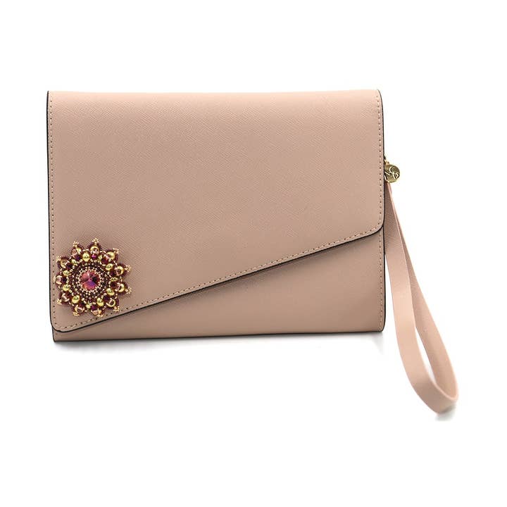 Pochette asymétrique nude - PIÈCE UNIQUE pour la vente par Mein Schatz