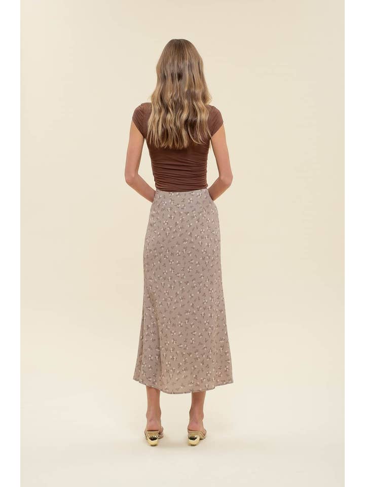 The Workshop Studio - Wholesale Skirt - Women's - FLORAL BUTTON FRONT SPLIT HEM MIDI SKIRT