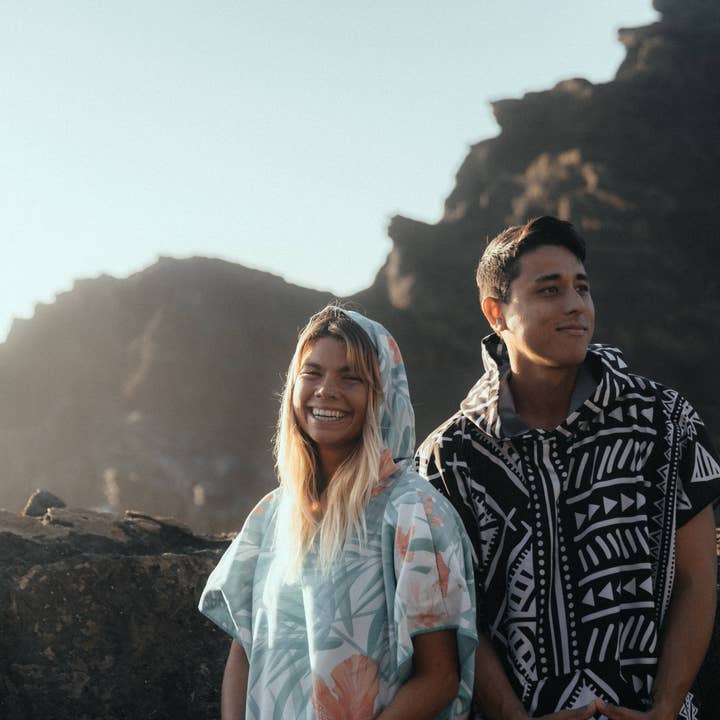 RHB HAWAII - Wholesale Beach Towel - Black tribal pattern Poncho Towel Hooded Towel