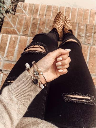 Conjunto 3 Pack de Pulseira Leopard Print (18 Bangles no total) por atacado de The Blushing Magnolia