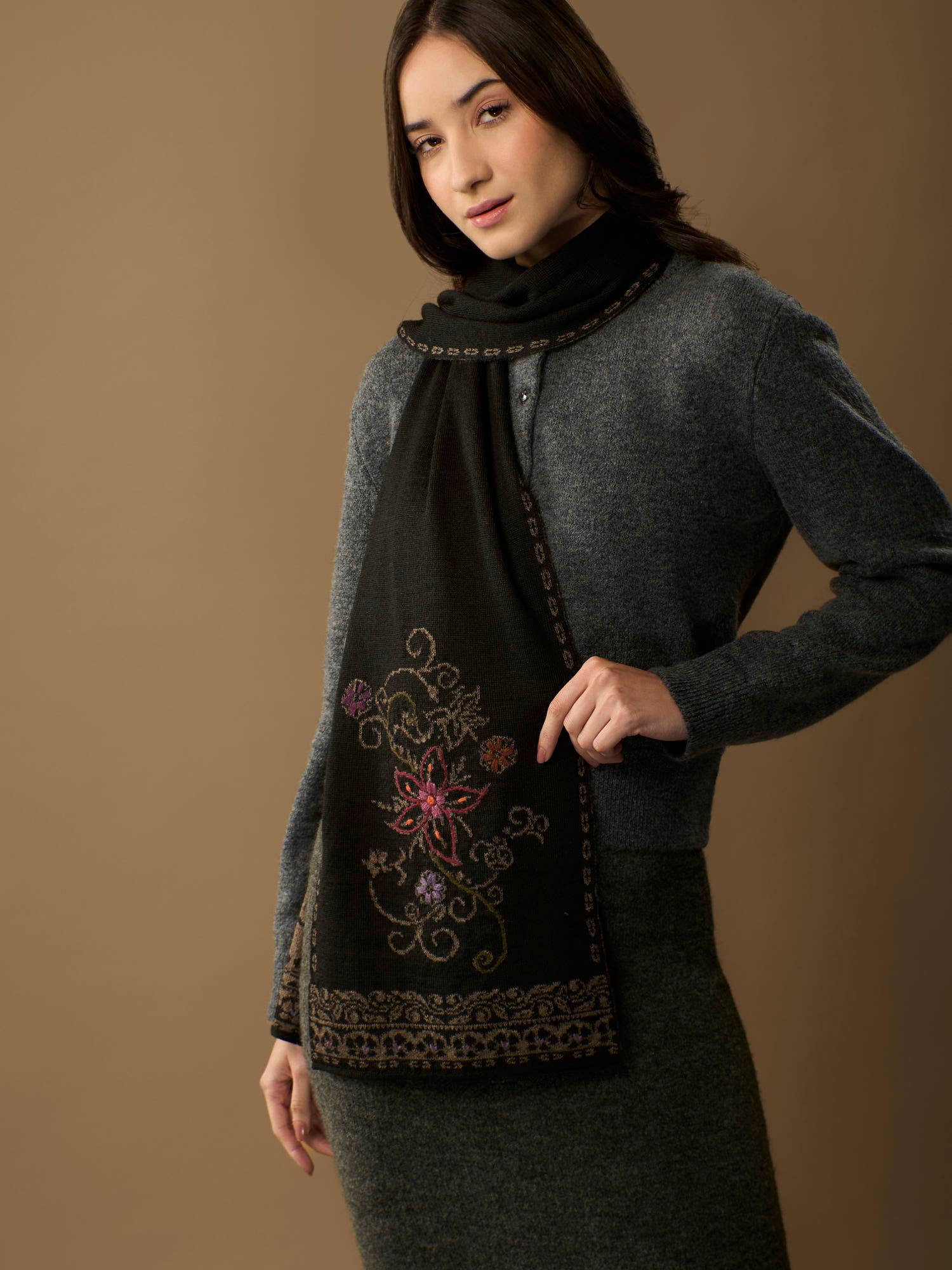 WUAMAN - Alpaca - Wholesale Scarf - Women's - Emilia Alpaca Scarf | Hand Embroidery | Floral6