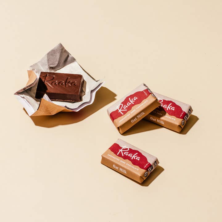 Raaka Chocolate - Wholesale Chocolate Bar - 58% Oat Milk Mini Chocolate Bars (100ct box)