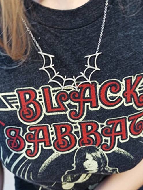 Collana Half Web/ciondolo a ragnatela per la vendita all'ingrosso da parte di Kira Don Jewel