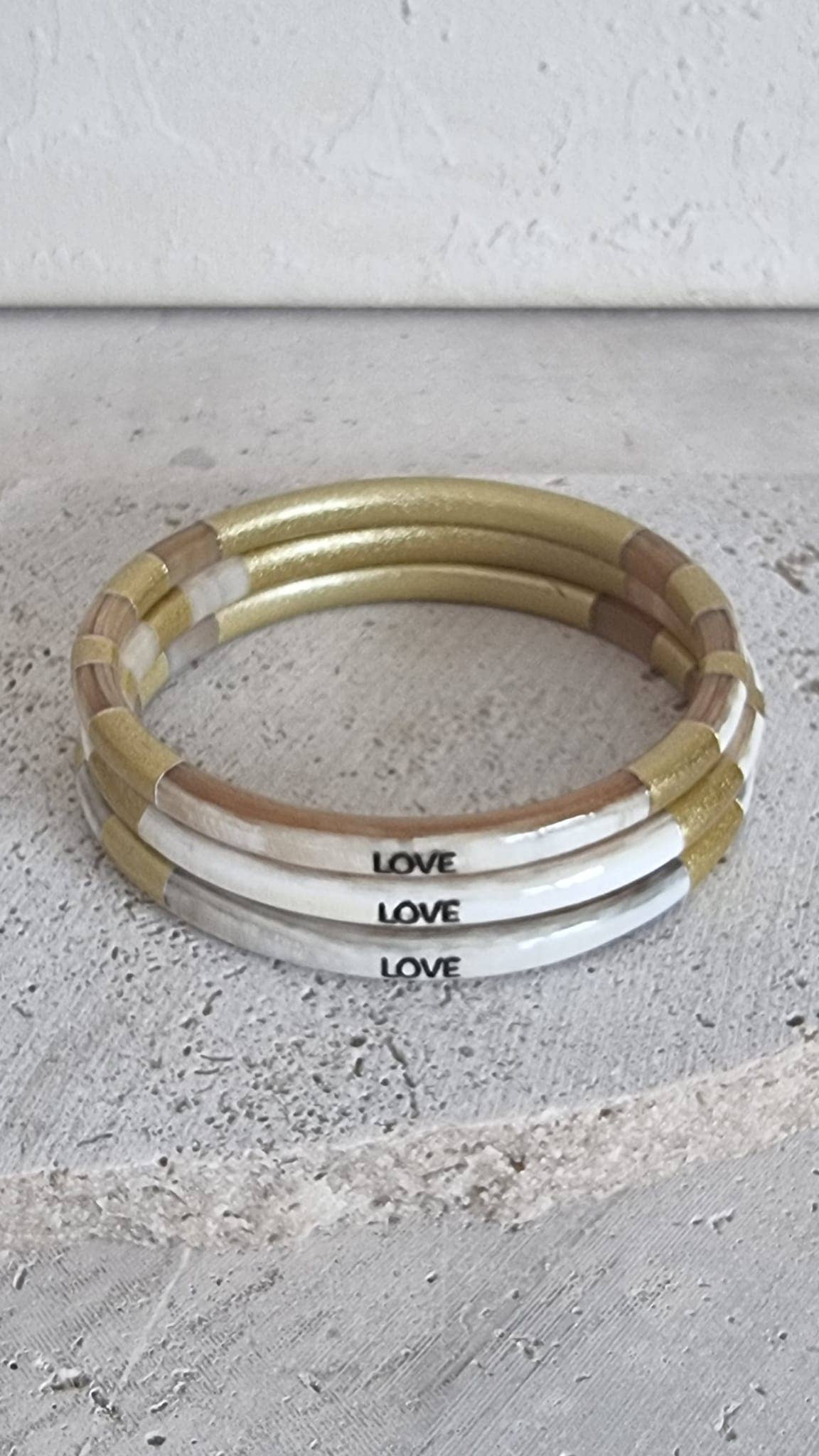 Le Coin Sauvage - Wholesale Bangle Bracelet - Horn Bangle Bracelet - Message - Love - 5 mm3