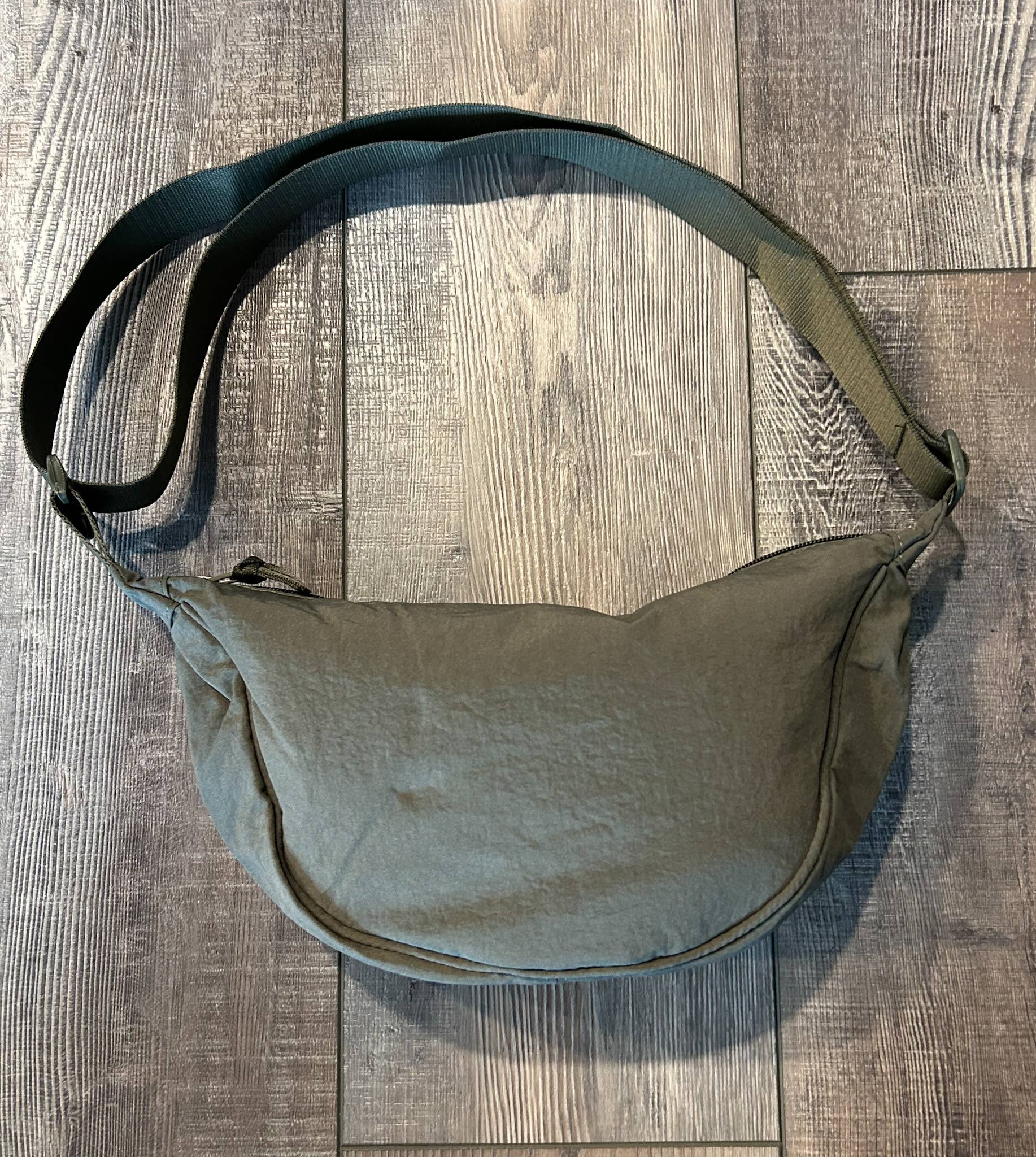 JILLIAN INK LLC - Vente Sac à bandoulière – femme - Sac bandoulière en nylon en forme de croissant5