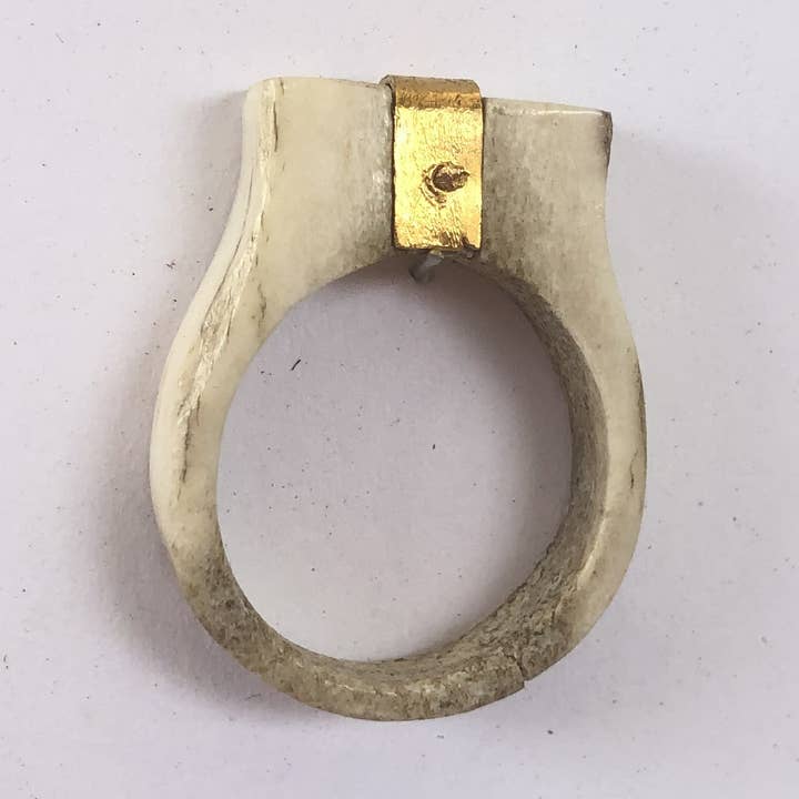 Ring älg hjorthorn 24k för wholesale av Eric Silva