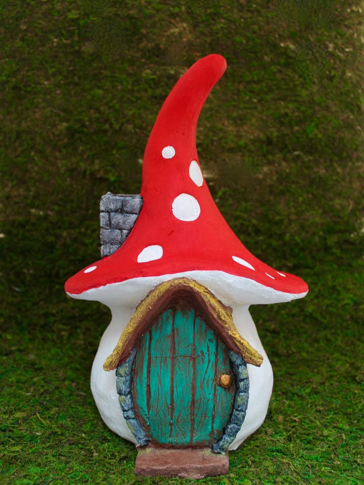 Medium Mushroom House for wholesale by Chris and Jane's Place