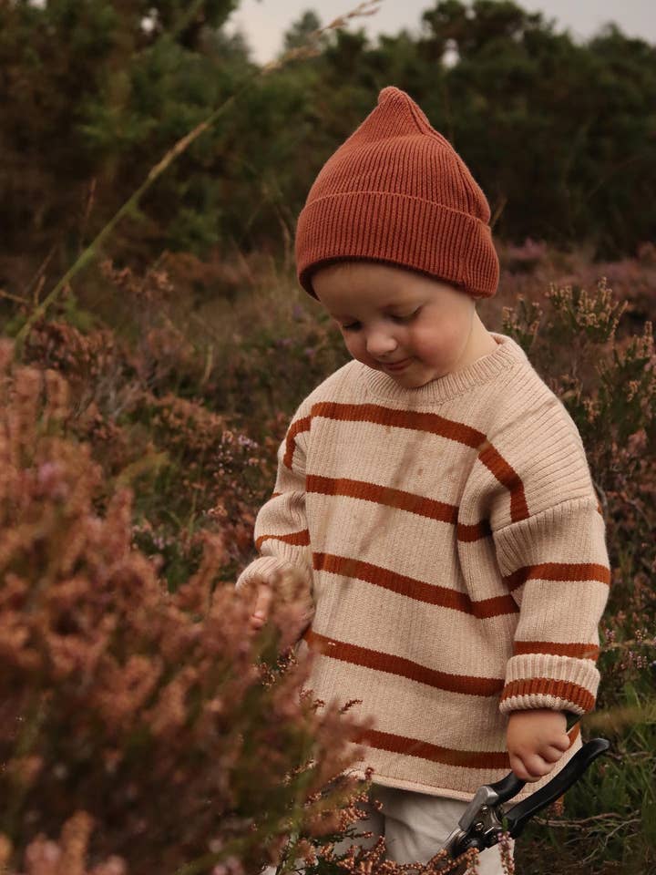 Randig ribbad stickad tröja | Mjuk bambu | Boxy Fit | Raw Edge-stil för wholesale av Poet & Deer