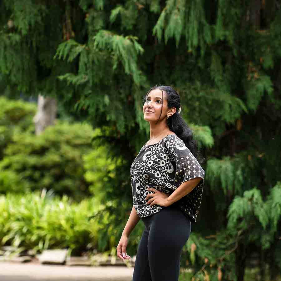 Ichcha - Wholesale Blouse - Women's - Lightweight Travel Friendly Crop Top for Women | Black Lux2