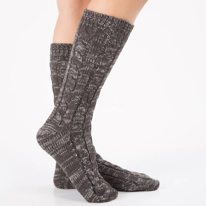 ACCITY - Wholesale Socks - Women's - CABLE KNITTED KNEE HIGH SOCKS_CWMS1124