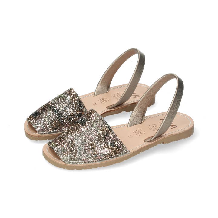 Klassisk sandal för kvinnor i brunt gradient glitter för wholesale av Ria Menorca