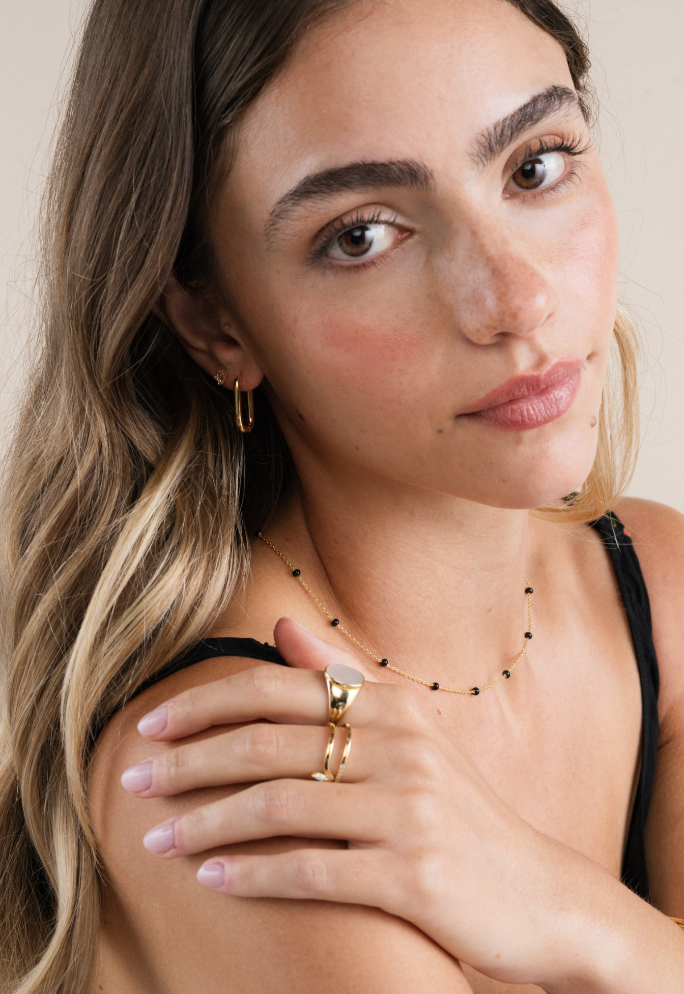 JaxKelly - Wholesale Hoop Earrings - Gold Hoop - Large Rectangle - Earrings3