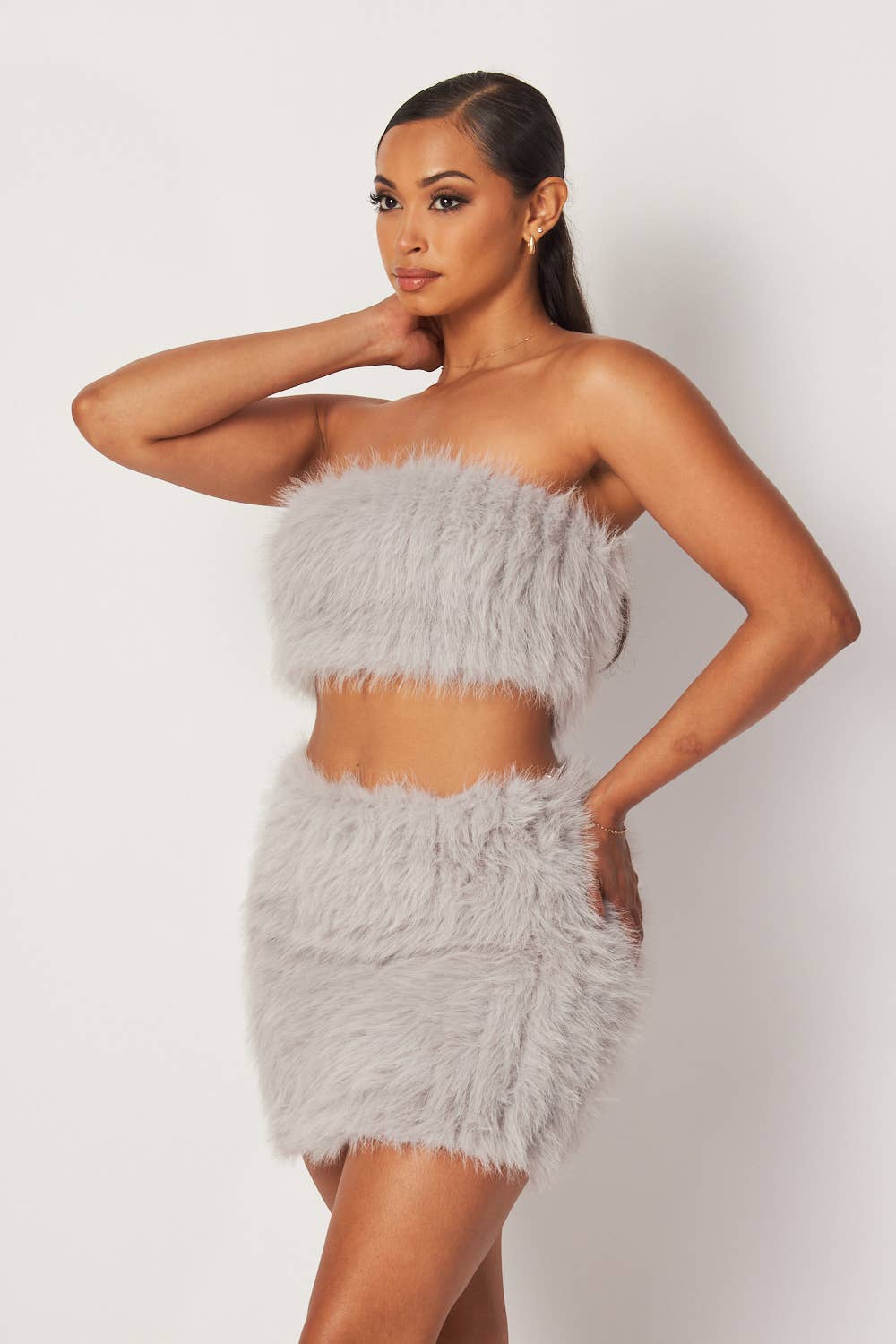5besties inc – wholesale Top & skirt set – Women's – FAUX FUR 2 PIECE SET3
